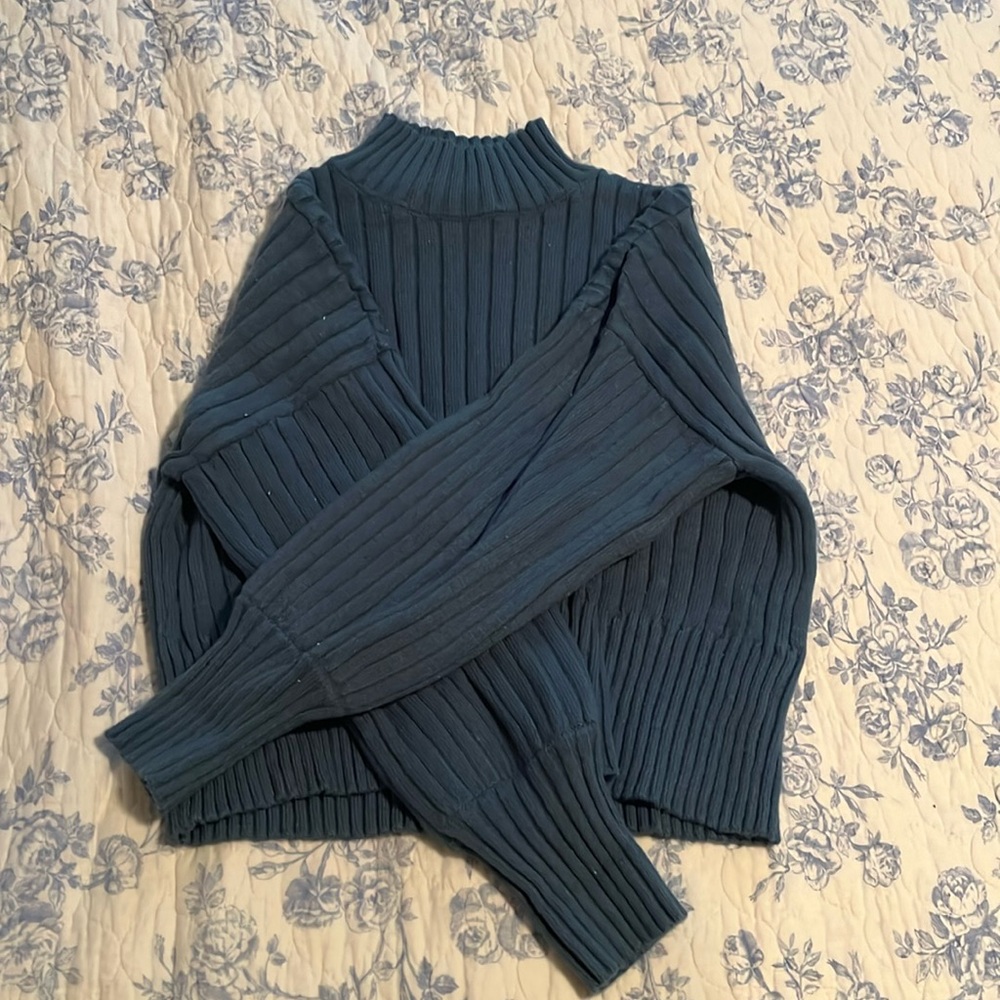 Great for fall, long sleeve sweater